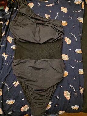 Jantzen Black One-Shoulder One-Piece Swimsuit